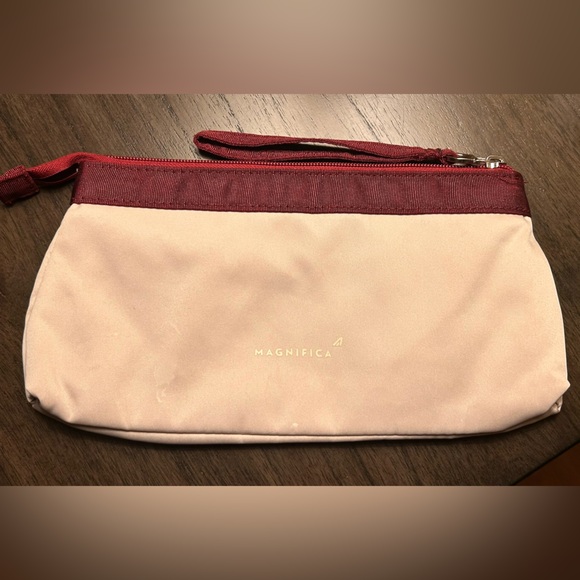 Salvatore Ferragamo for Alitalia Wristlet Clutch - Picture 4 of 6